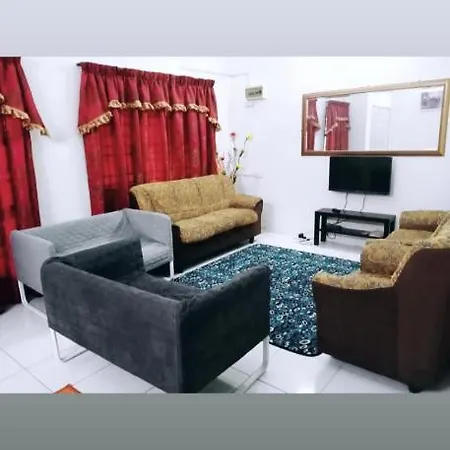 Homestay Mama Razzin Kuala Kangsar Exterior photo